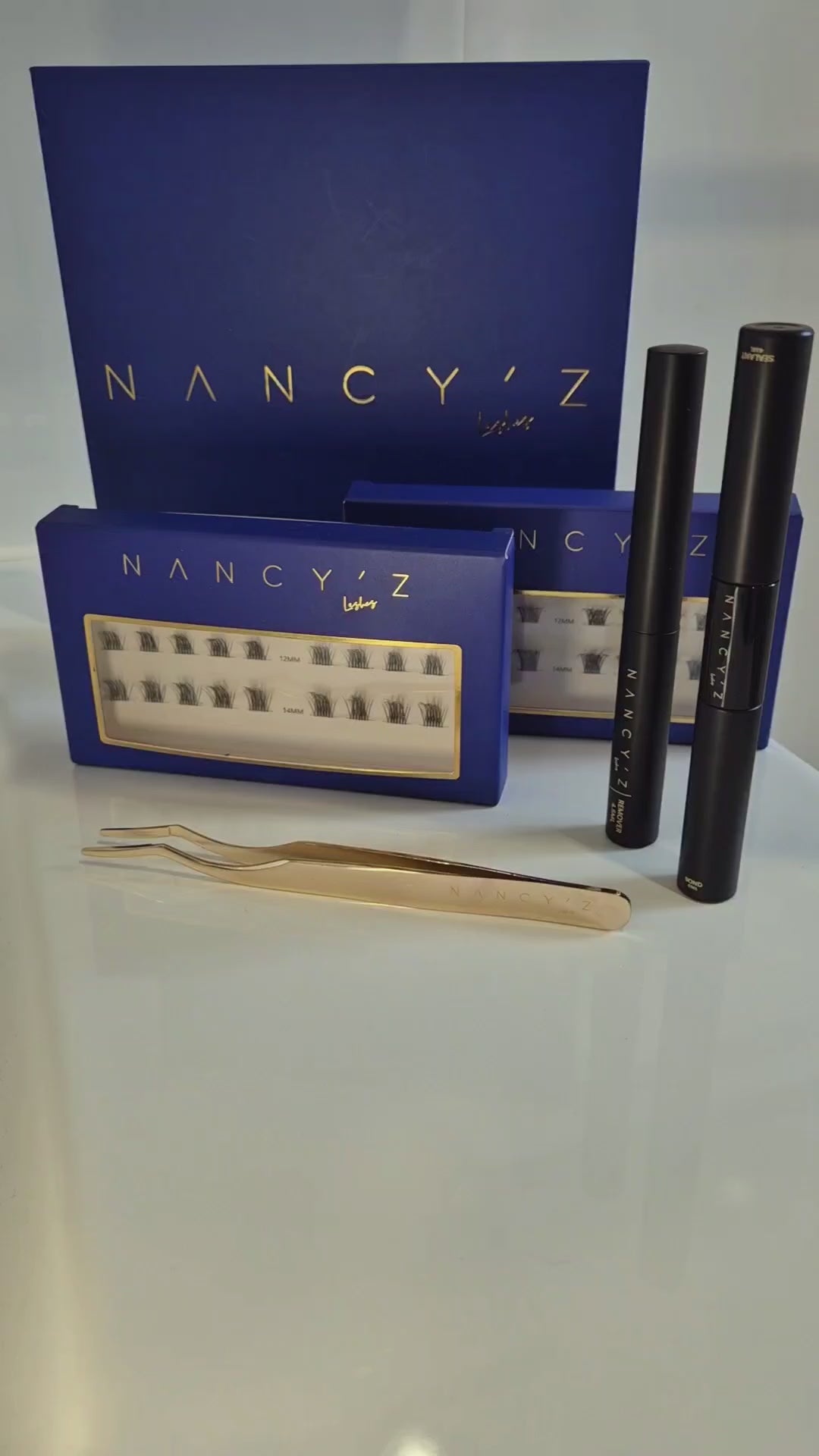 Load video: Apply a thin layer of lash glue along the cluster band, wait 30 seconds until tacky, then press gently along your natural lash line. Hold for a few seconds and you're done — gorgeous lashes in minutes!